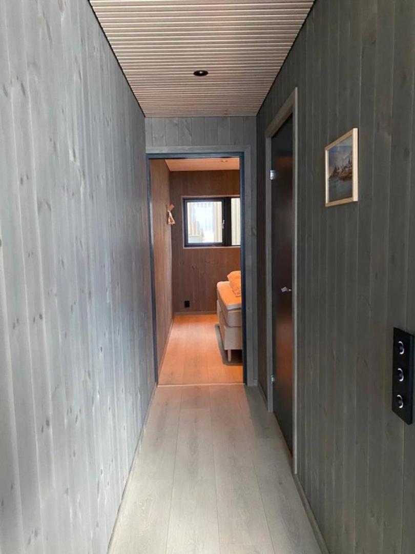 Waterfront Apartment With Panoramic Sea View Henningsvær Extérieur photo